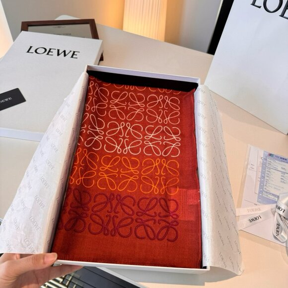 Loewe custom scarf - Picture 6 of 15